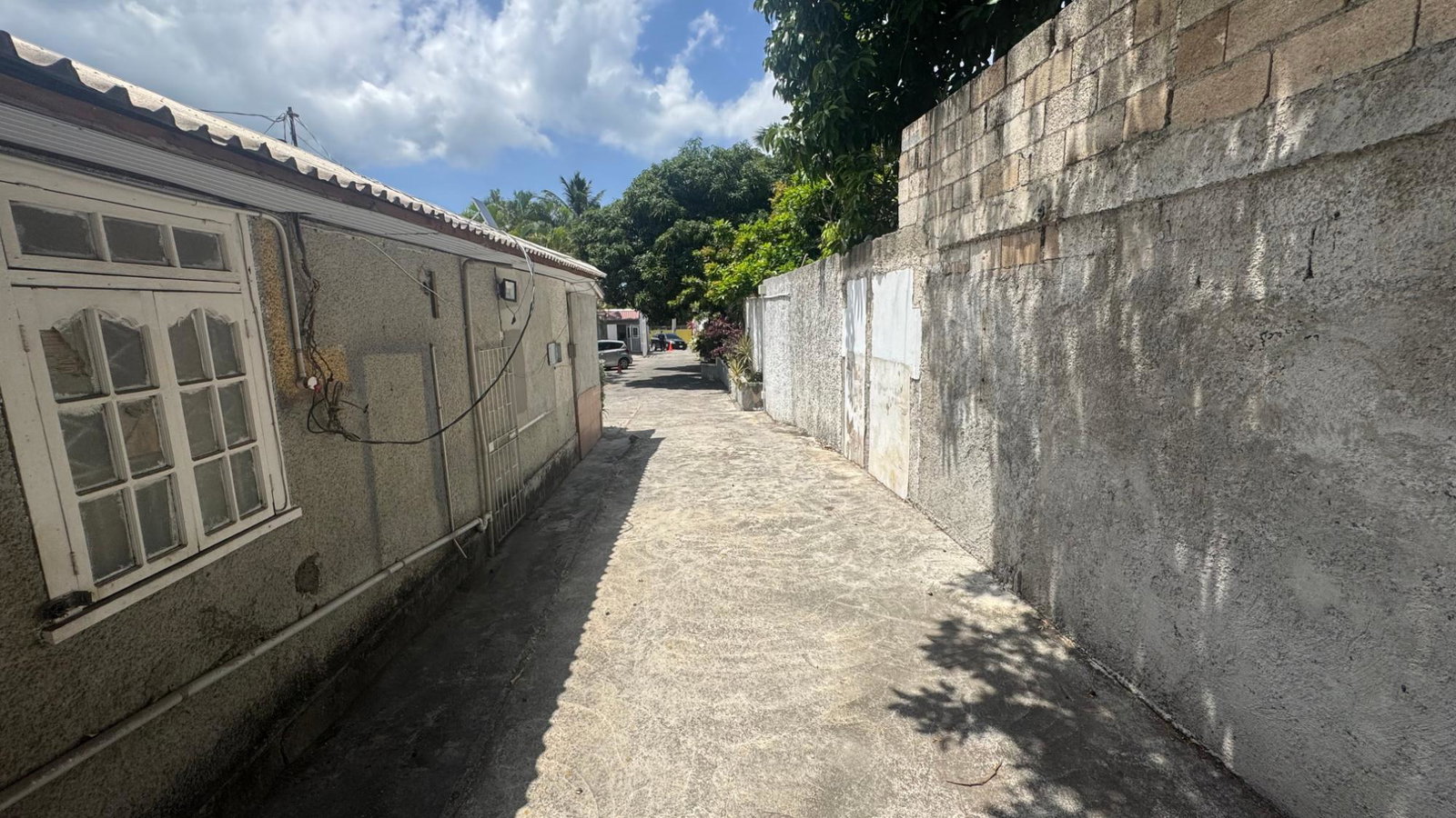 Ninth image of 3a-no. 2 Crieffe Road in Kingston 6, St. Andrew, Jamaica - property is For Rent