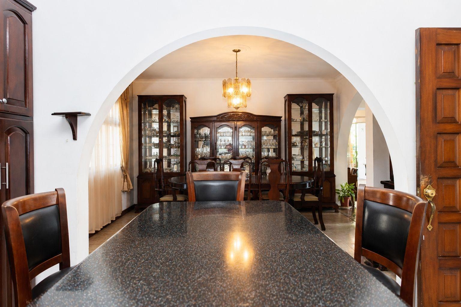 Eleventh image of 18 Linnemann Avenue, Kingsto in Kingston 6, St. Andrew, Jamaica - property is For Sale