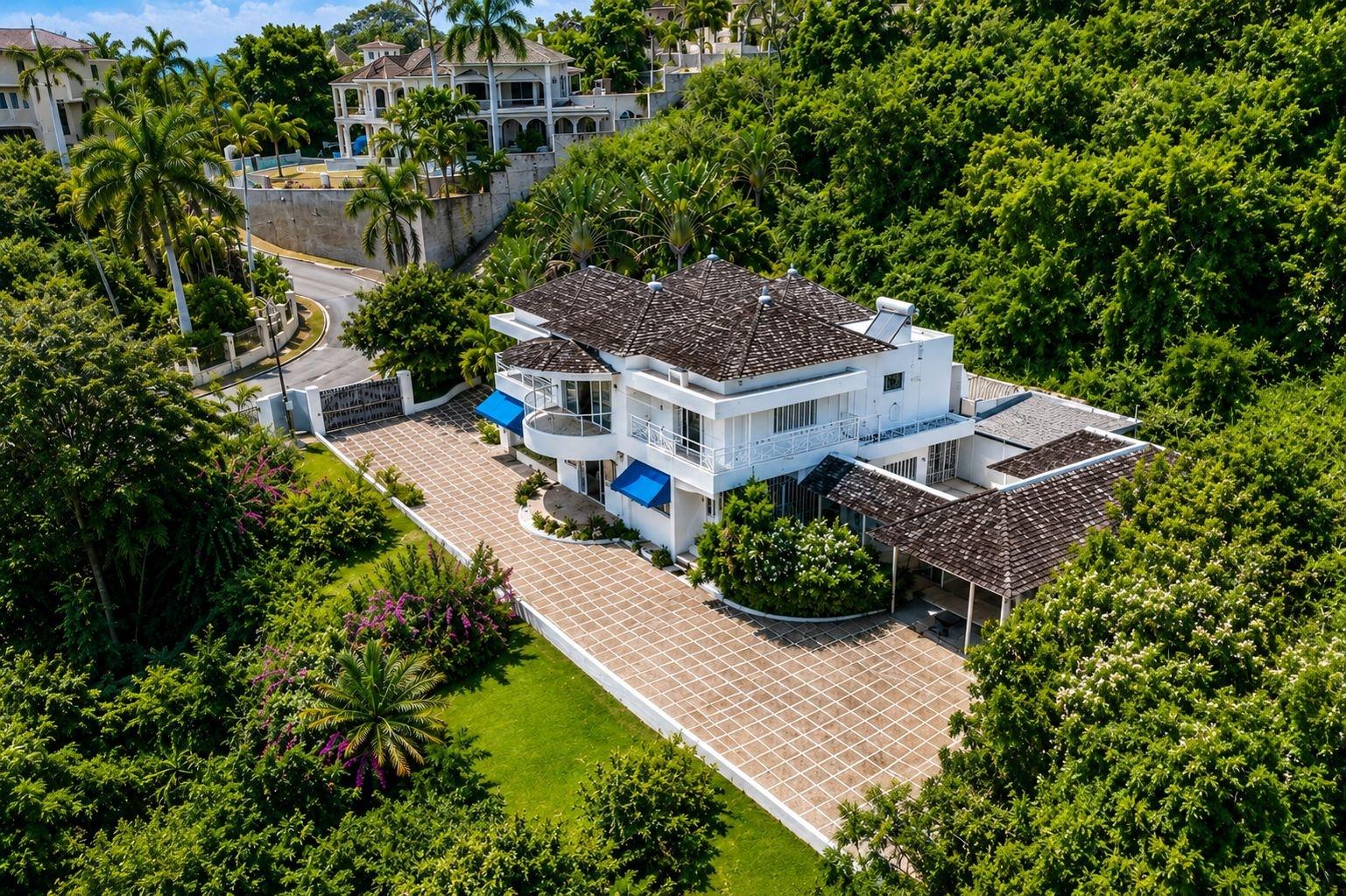 Fourth image of 18 Linnemann Avenue, Kingsto in Kingston 6, St. Andrew, Jamaica - property is For Sale