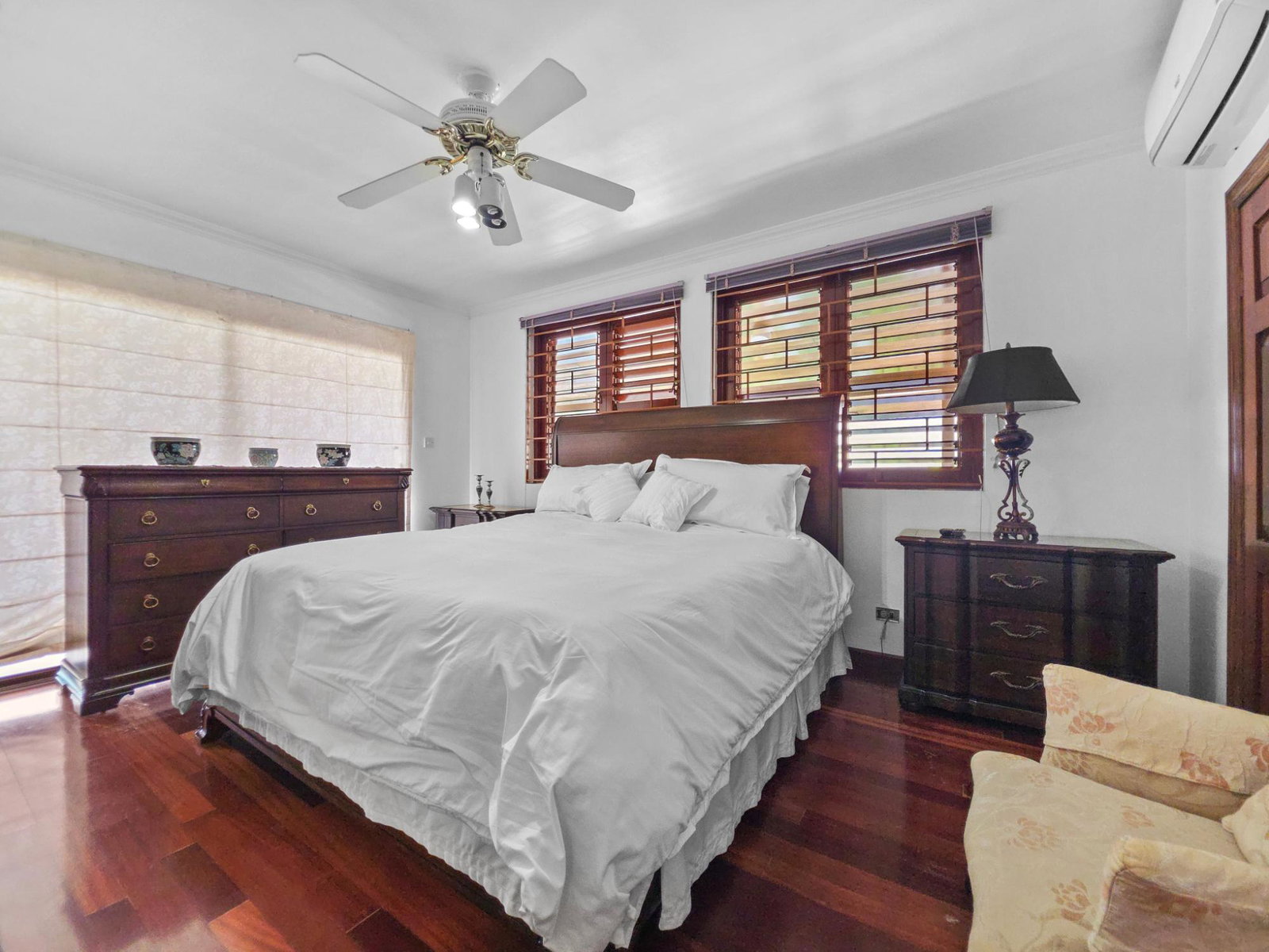 Twenty-Ninth image of 13 Bracknell Avenue in Kingston 6, St. Andrew, Jamaica - property is For Sale