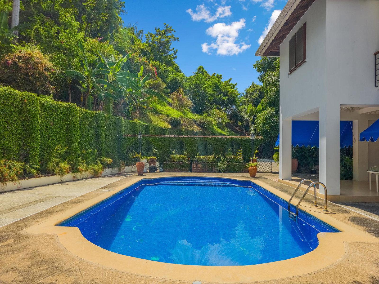 Eighth image of 13 Bracknell Avenue in Kingston 6, St. Andrew, Jamaica - property is For Sale