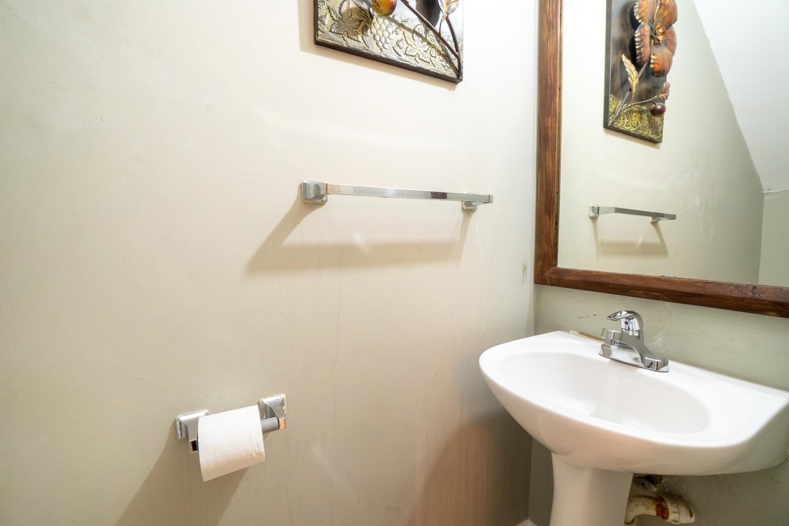 Fourth image of 31 Eugenia Close in Kingston 6, St. Andrew, Jamaica - property is For Rent