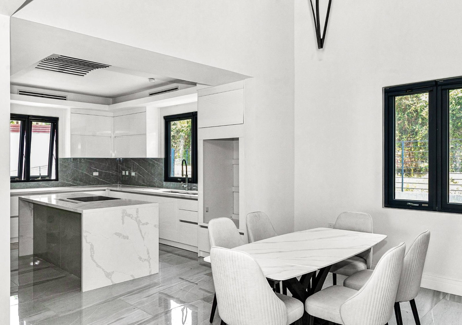 Seventh image of D-39-spyglass Tavistock Terrace in Kingston 6, St. Andrew, Jamaica - property is For Rent