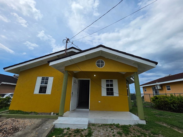 First image of 176 Stonebrook Vista Florence in FLORENCE HALL VILLAGE, Trelawny, Jamaica - property is For Rent