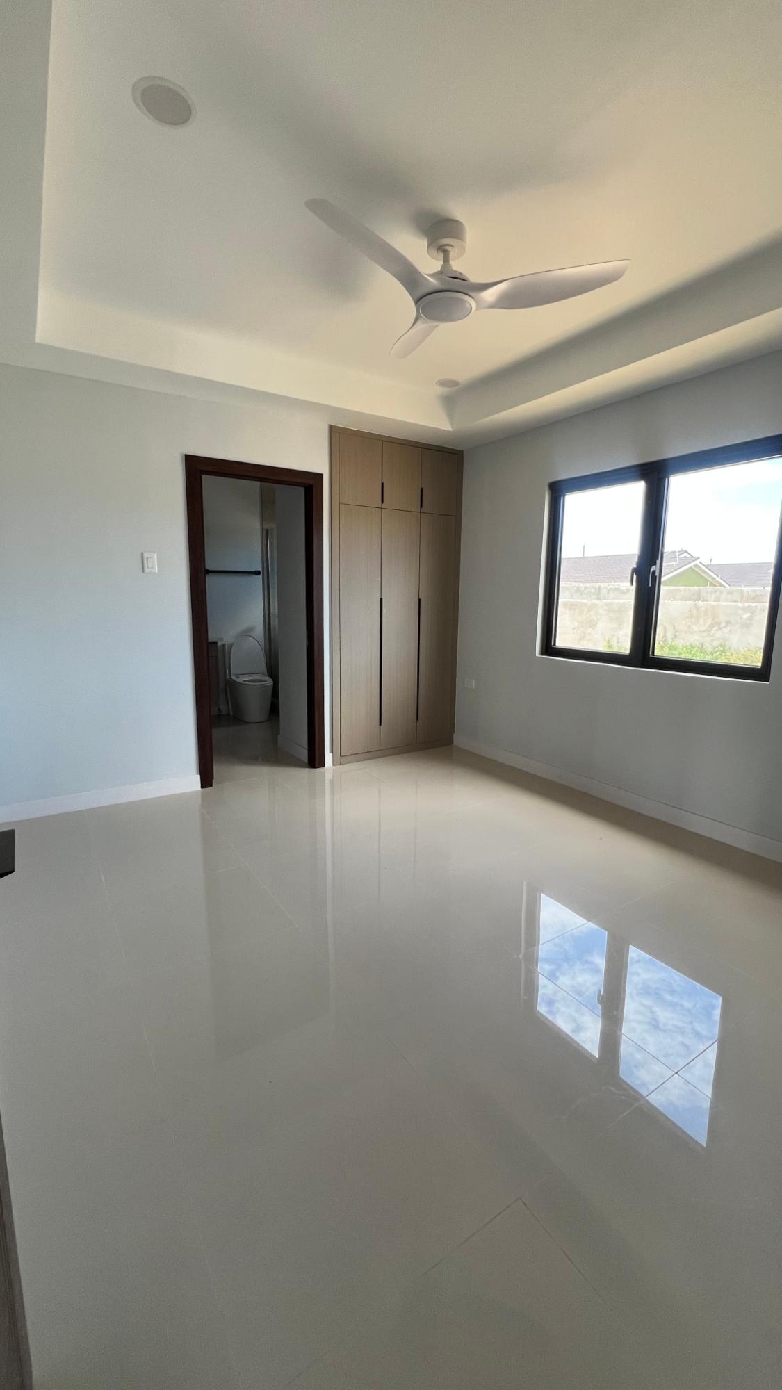 Fifth image of 112- Oak Estate , Portmore in Greater Portmore, St. Catherine, Jamaica - property is For Rent