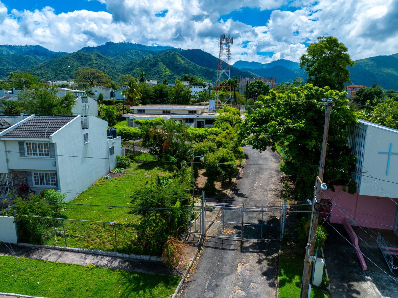 Fourth image of Daisy Ave in Kingston 6, St. Andrew, Jamaica - property is For Sale