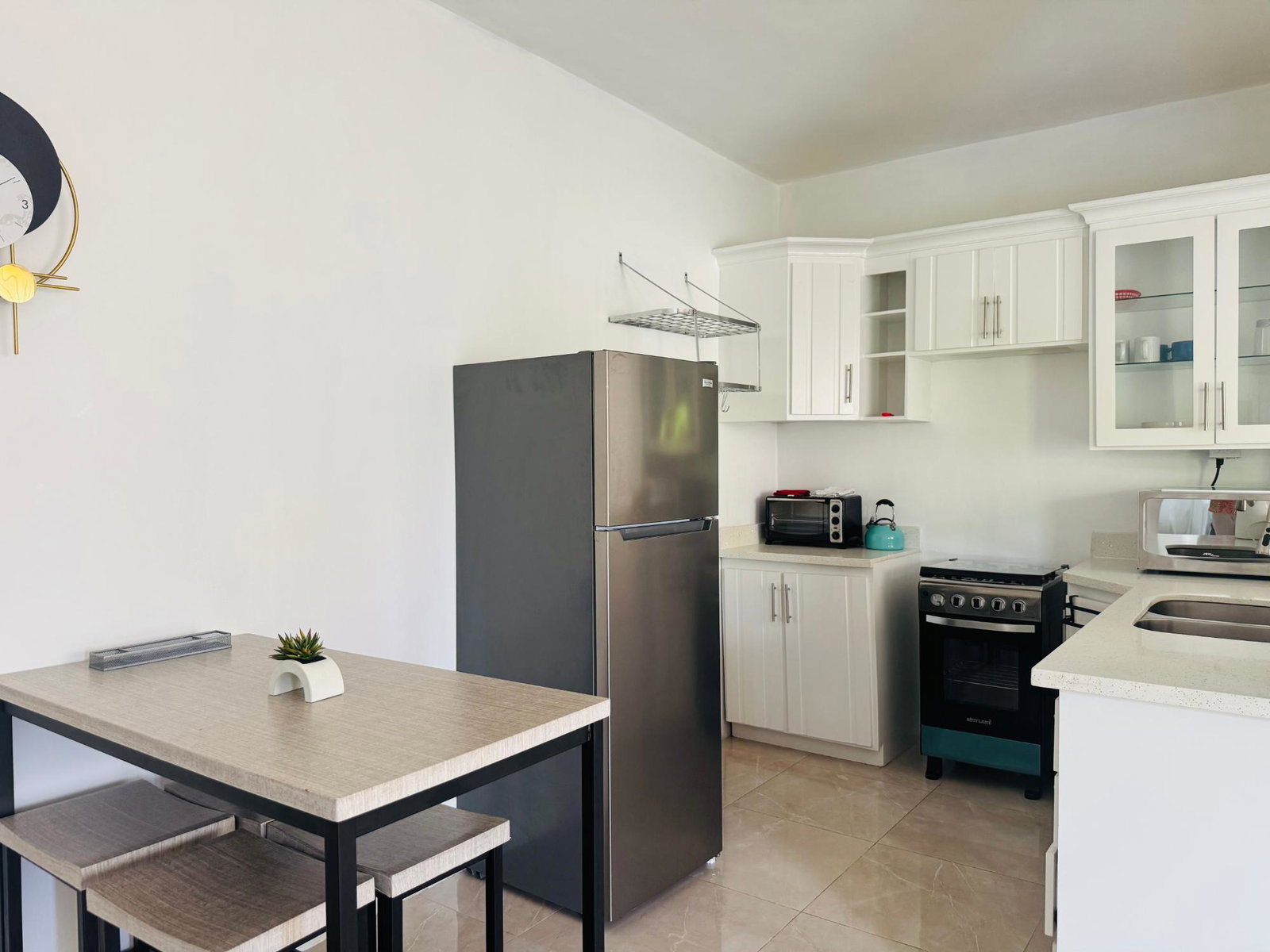 Fifth image of 3 Coopers Hill Road, in Montego Bay, St. James, Jamaica - property is For Rent