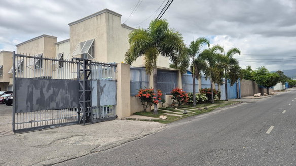 First image of 2-1 Ballater Ave in Kingston 10, St. Andrew, Jamaica - property is For Rent