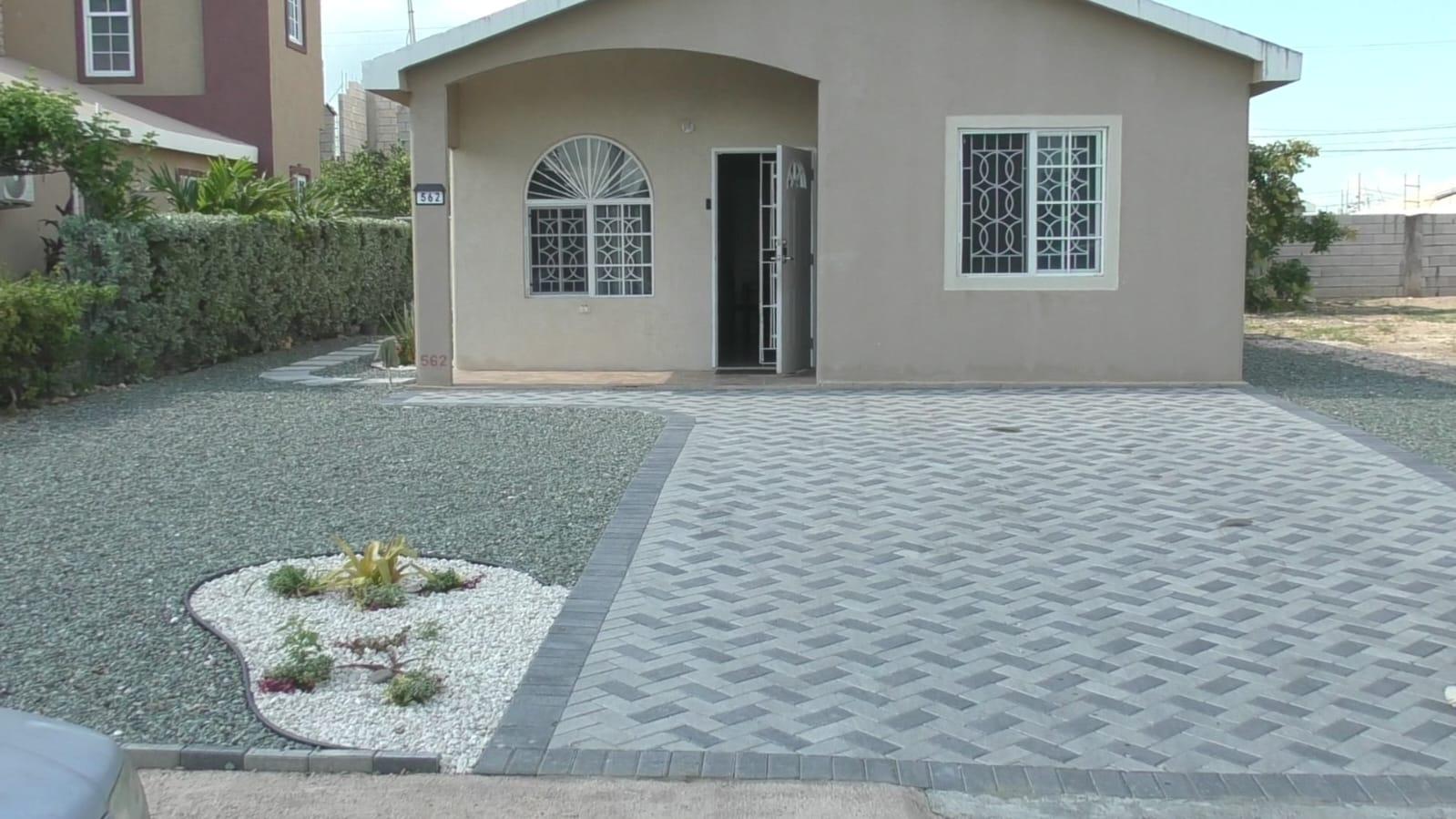 Tenth image of 44 Starfish Crescent, Phoeni in Phoenix Park, St. Catherine, Jamaica - property is For Rent