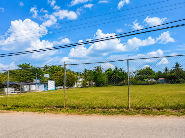 Eleventh image of Treadlight, May Pen, Clar in Treadlight, Clarendon, Jamaica - property is For Sale