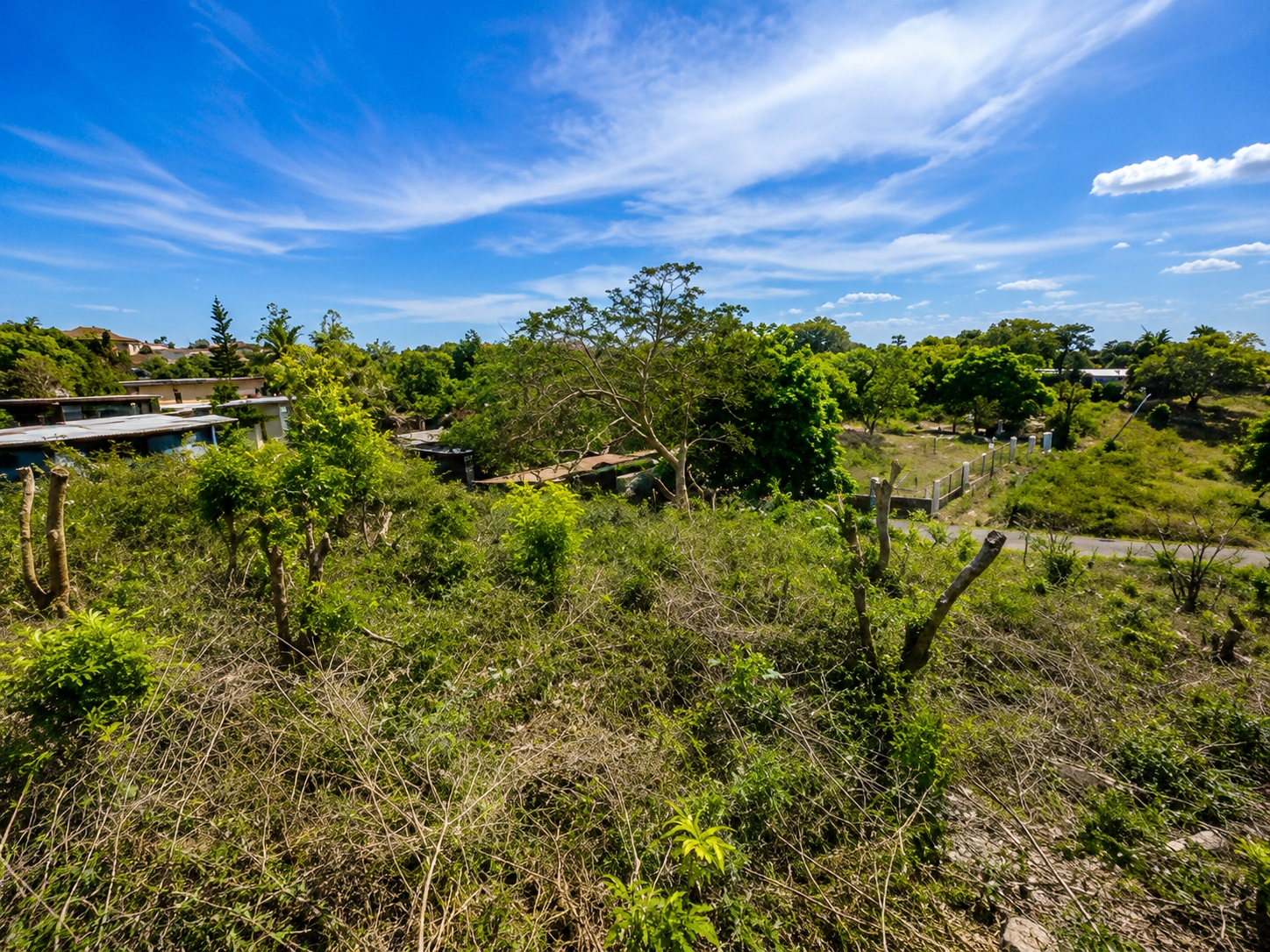 Seventh image of Treadlight, May Pen, Clar in Treadlight, Clarendon, Jamaica - property is For Sale