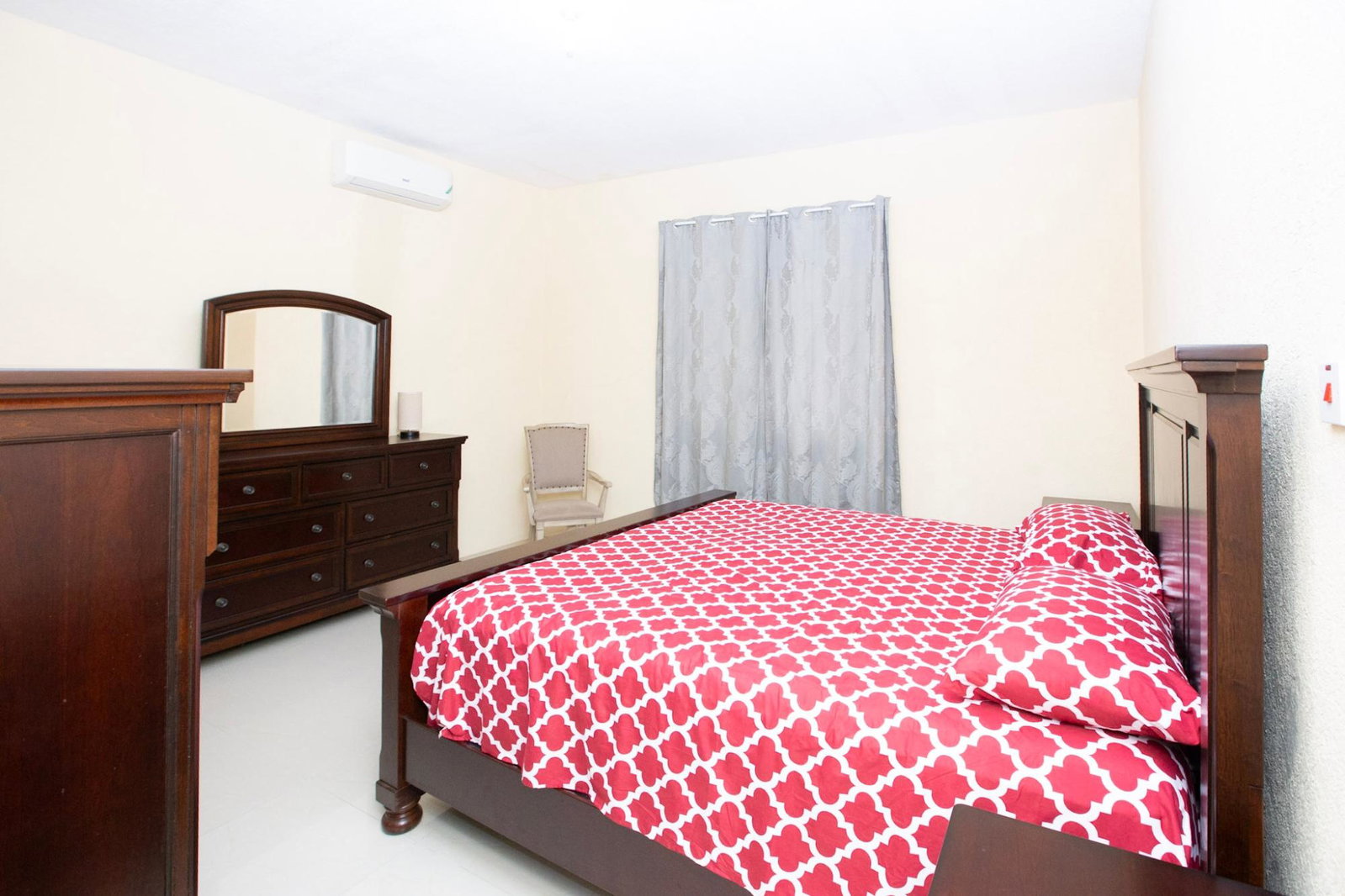 Thirteenth image of 12-9-11 Washington Drive in Kingston 10, St. Andrew, Jamaica - property is For Sale
