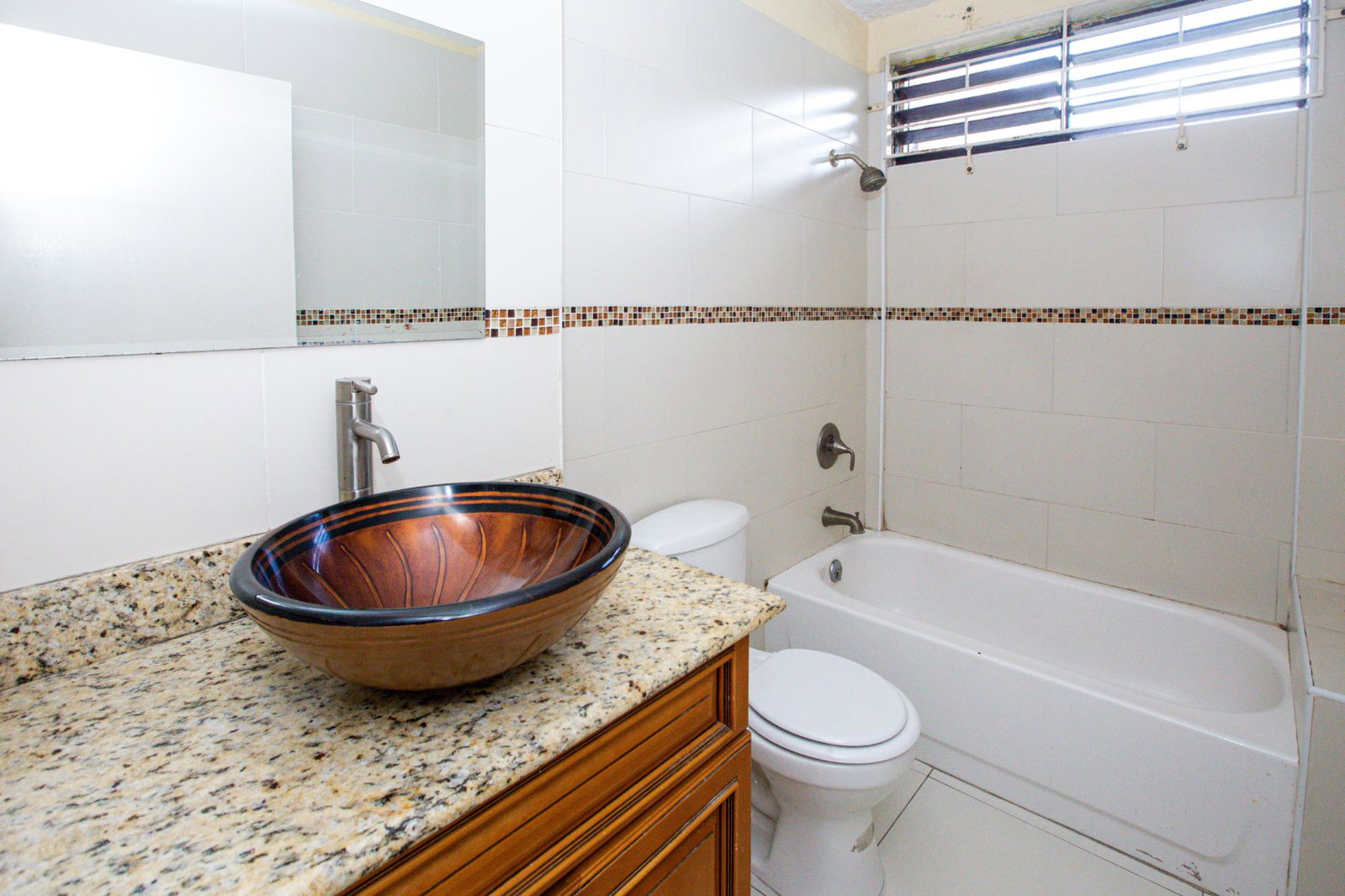 Eleventh image of 6 East Avenue in Kingston 8, St. Andrew, Jamaica - property is For Rent