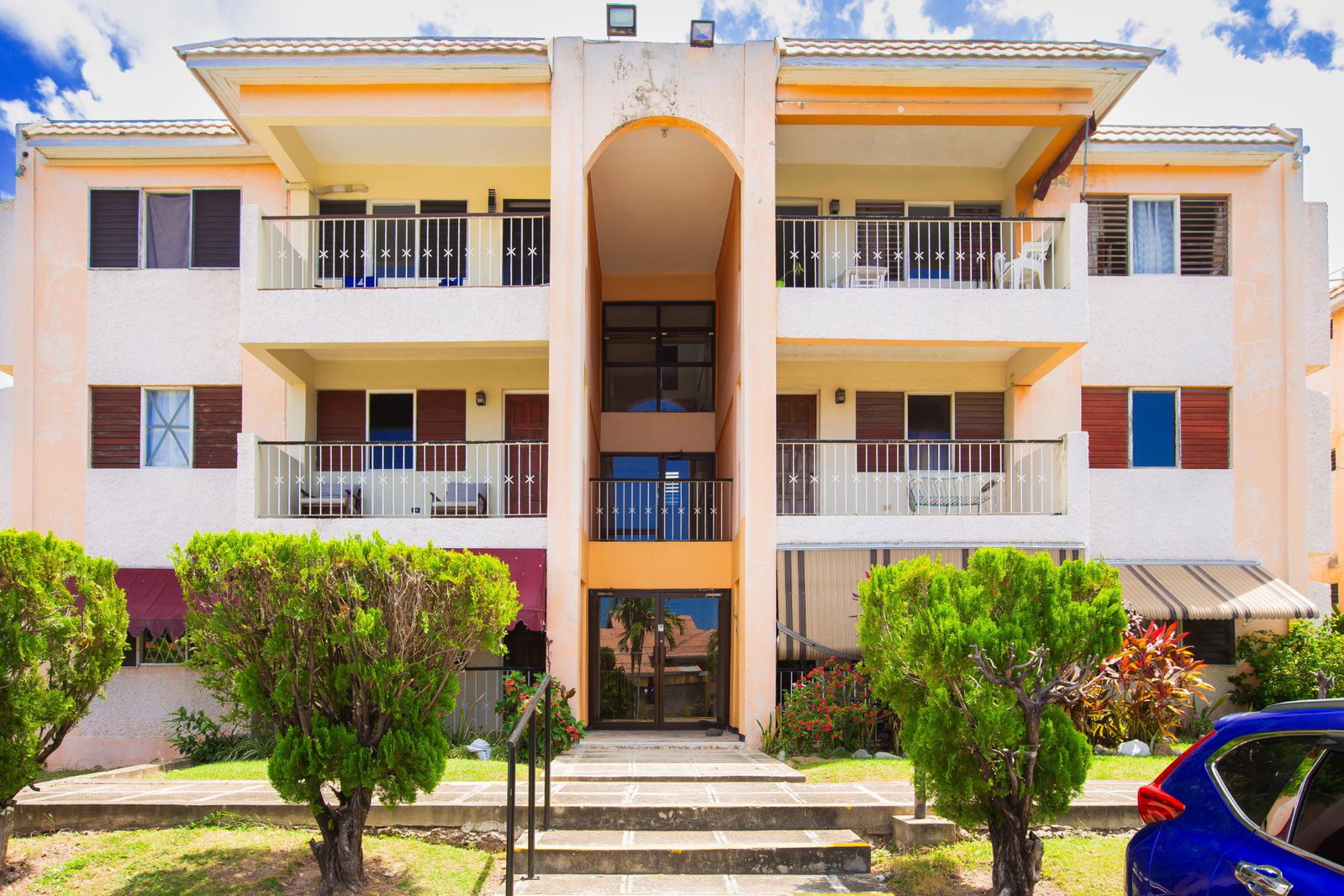 Fifteenth image of 6 East Avenue in Kingston 8, St. Andrew, Jamaica - property is For Rent