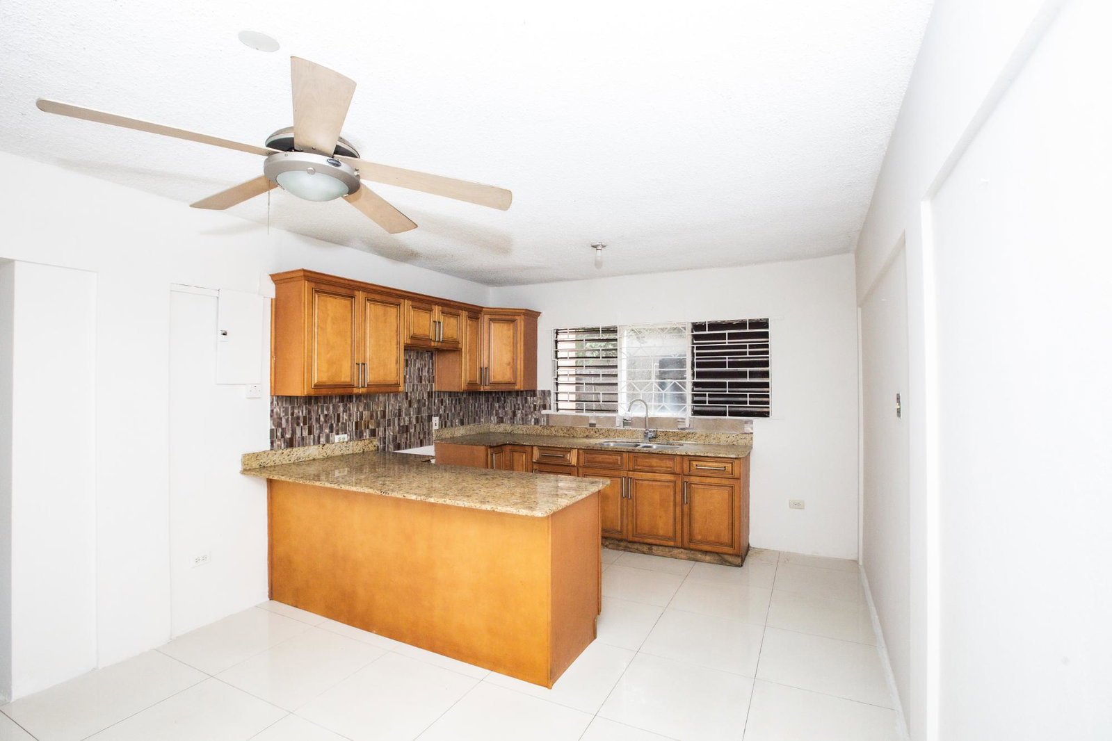 Third image of 6 East Avenue in Kingston 8, St. Andrew, Jamaica - property is For Rent