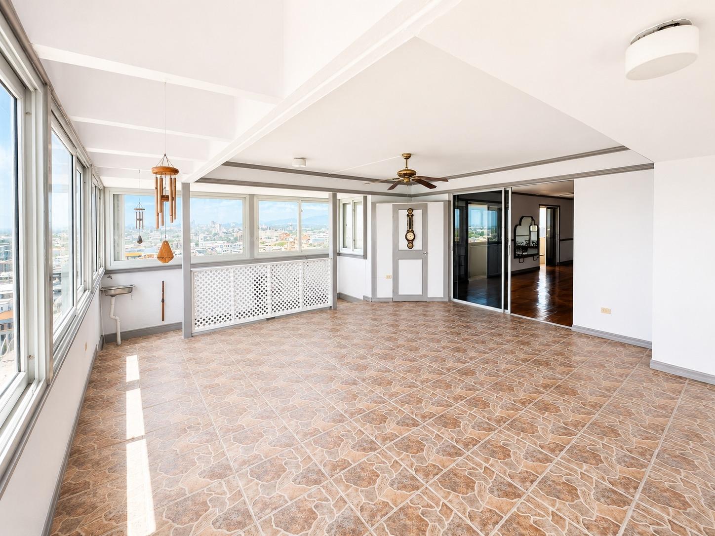 Seventeenth image of Ph5-8 Ocean Boulevard in KINGSTON, Kingston, Jamaica - property is For Sale