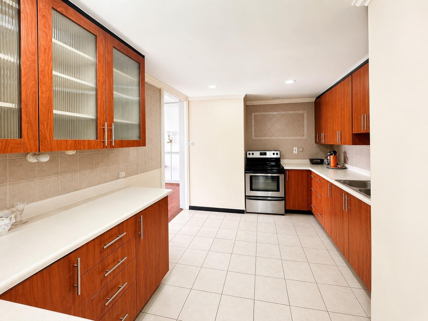 Fifth image of Ph5-8 Ocean Boulevard in KINGSTON, Kingston, Jamaica - property is For Sale