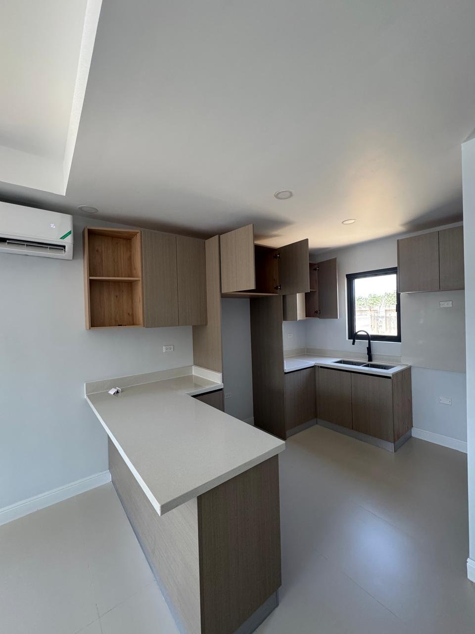 Fifth image of 305 Oak Estate in Bernard Lodge, St. Catherine, Jamaica - property is For Rent