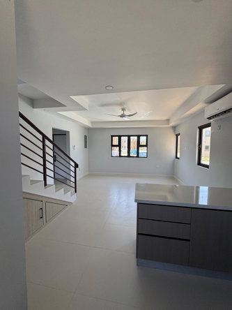 Sixth image of 305 Oak Estate in Bernard Lodge, St. Catherine, Jamaica - property is For Rent