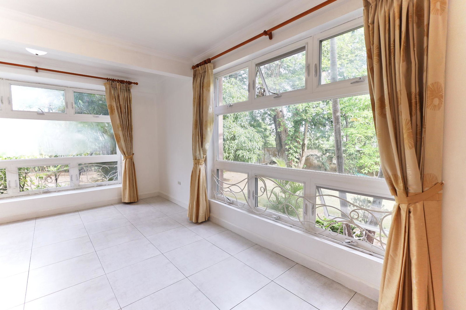 Tenth image of 2 Temple Meads in Kingston 6, St. Andrew, Jamaica - property is For Sale