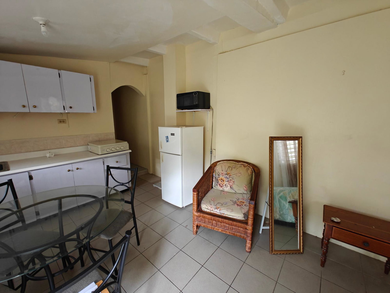 Fourth image of 5 Liguanea Drive, Kingston in Kingston 6, St. Andrew, Jamaica - property is For Rent