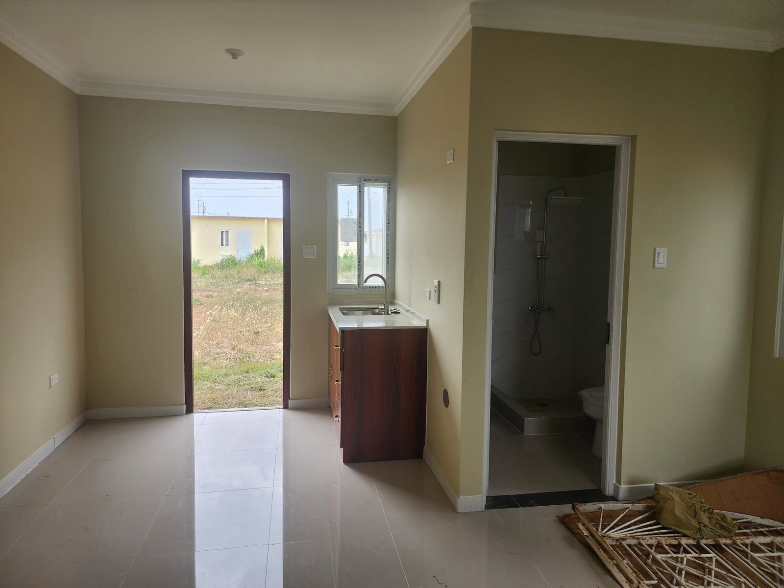 Fourth image of 1087 Catherine Estates in Spanish Town, St. Catherine, Jamaica - property is For Rent