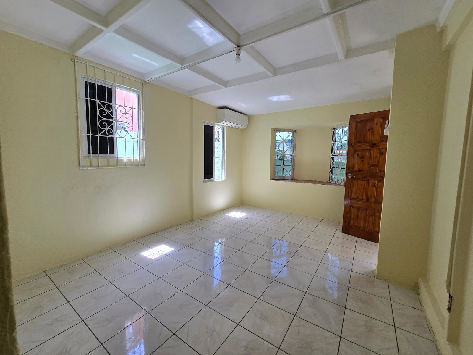Tenth image of Portmore Drive, Passagefo in Passage Fort, St. Catherine, Jamaica - property is For Rent