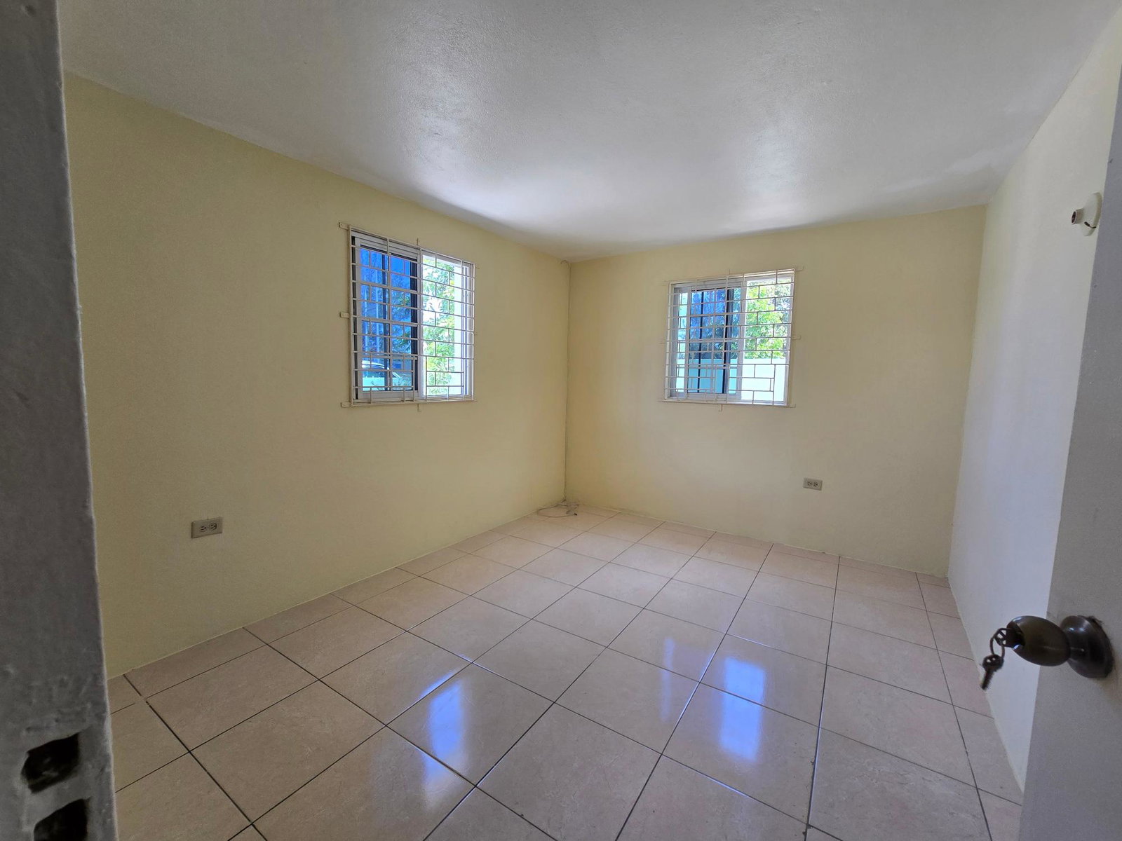 Seventh image of Portmore Drive, Passagefo in Passage Fort, St. Catherine, Jamaica - property is For Rent