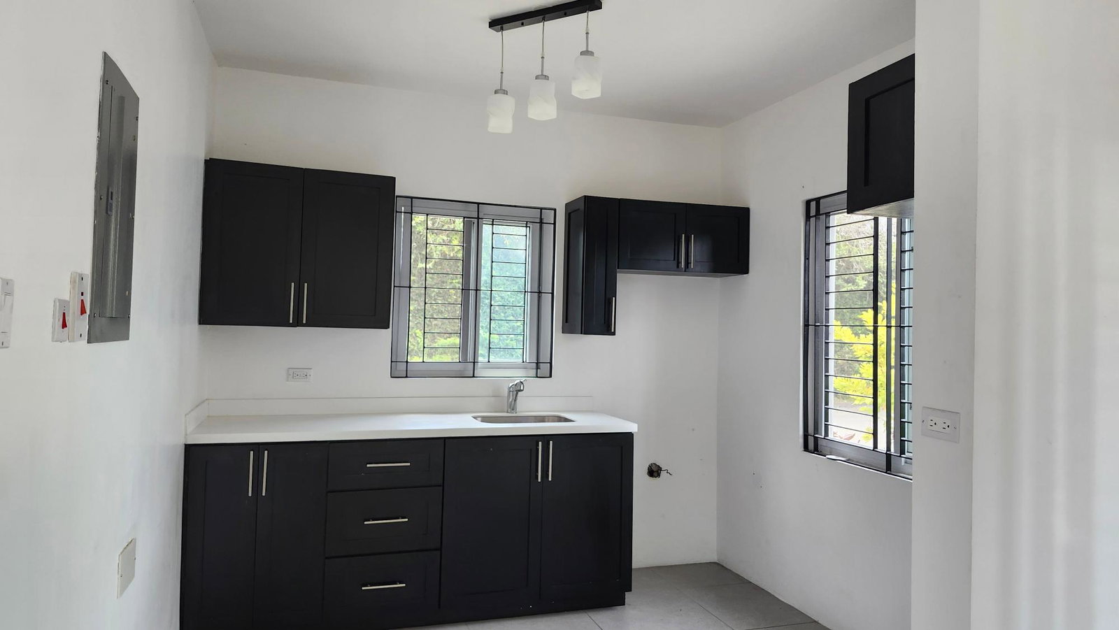 Fifth image of E4-67 Shortwood Road, Kgn 8 in Kingston 8, St. Andrew, Jamaica - property is For Rent