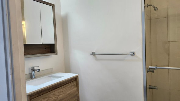 Ninth image of E4-67 Shortwood Road, Kgn 8 in Kingston 8, St. Andrew, Jamaica - property is For Rent