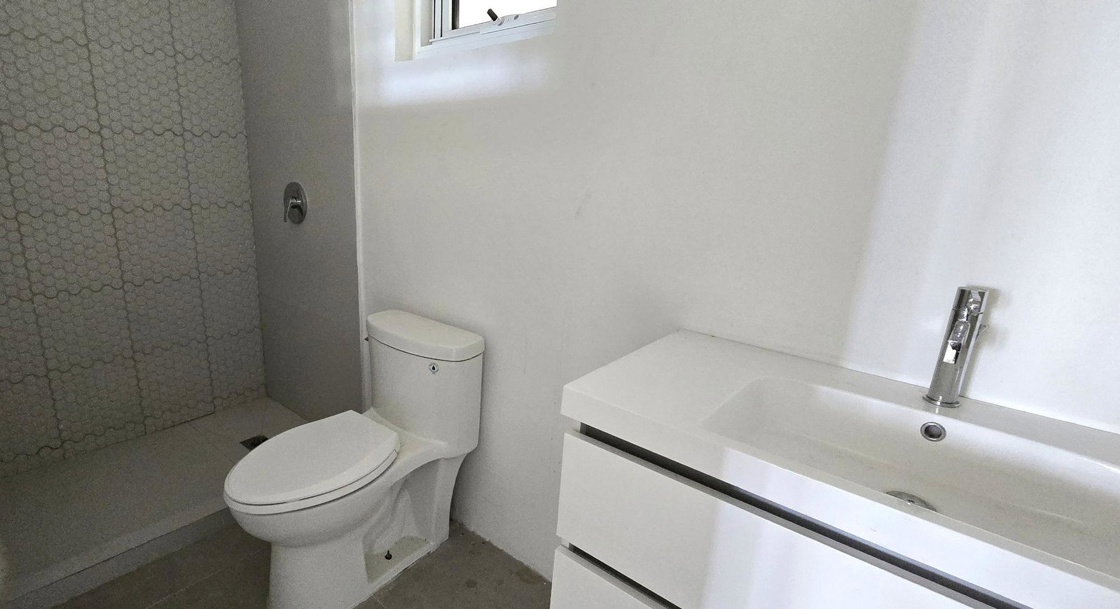 Eleventh image of Apt C-30 Beverly Drive in Kingston 6, St. Andrew, Jamaica - property is For Rent