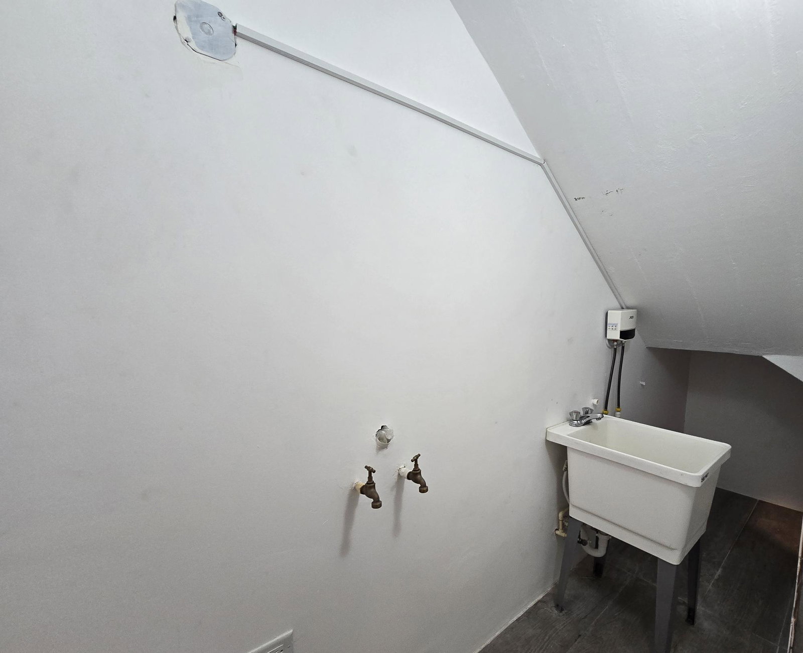 Eleventh image of Apt D-30 Beverly Drive in Kingston 6, St. Andrew, Jamaica - property is For Rent