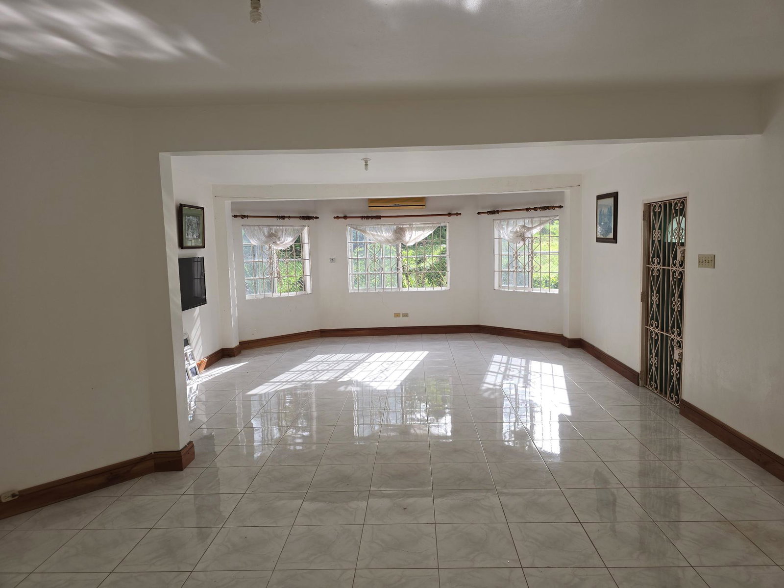Ninth image of Sheffield, Negril in Negril, Westmoreland, Jamaica - property is For Sale