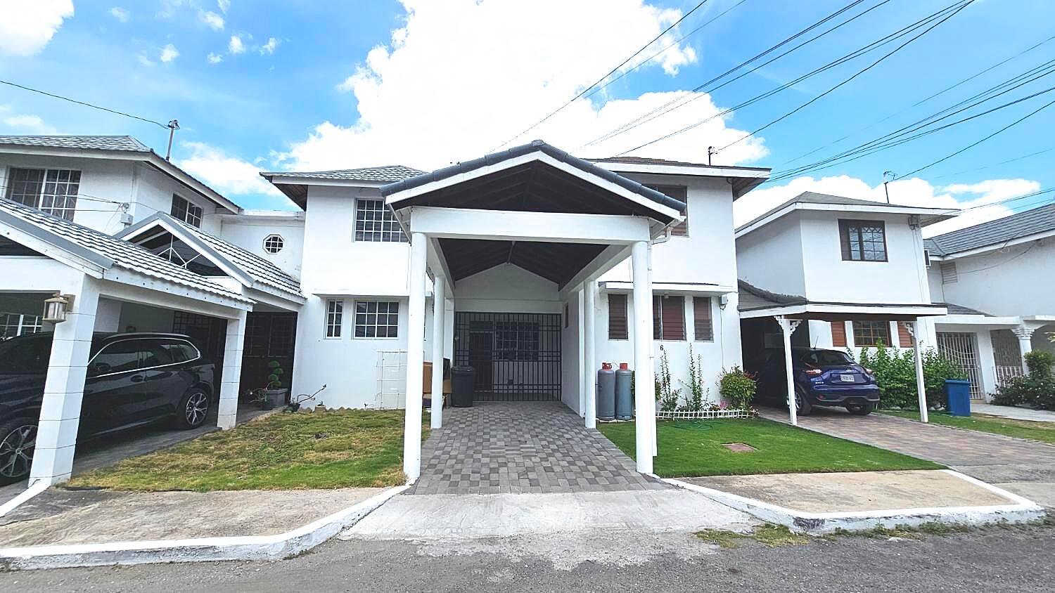First image of 8 Donhead Close in Kingston 6, St. Andrew, Jamaica - property is For Rent