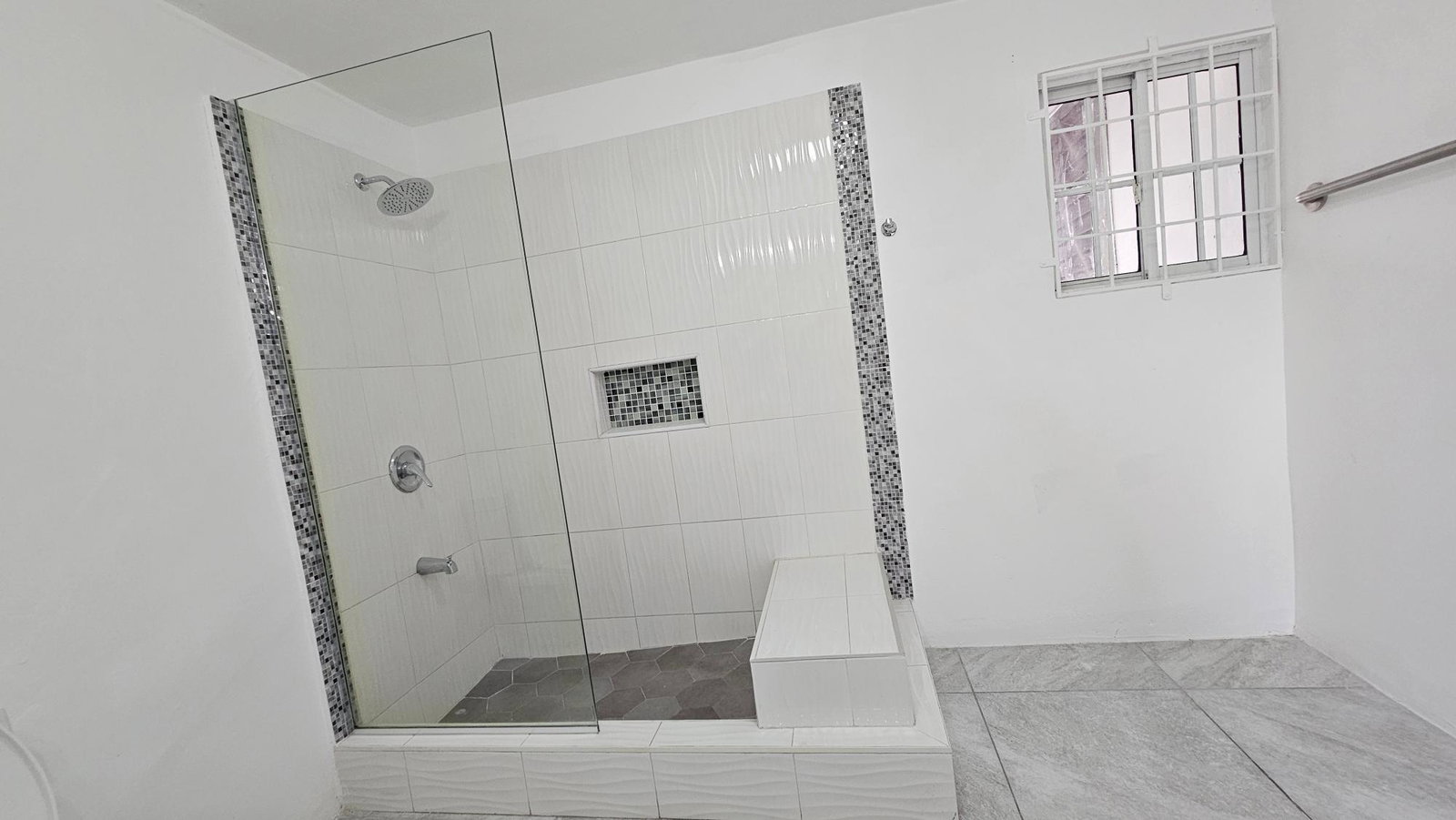 Twenty-Second image of 8 Donhead Close in Kingston 6, St. Andrew, Jamaica - property is For Rent