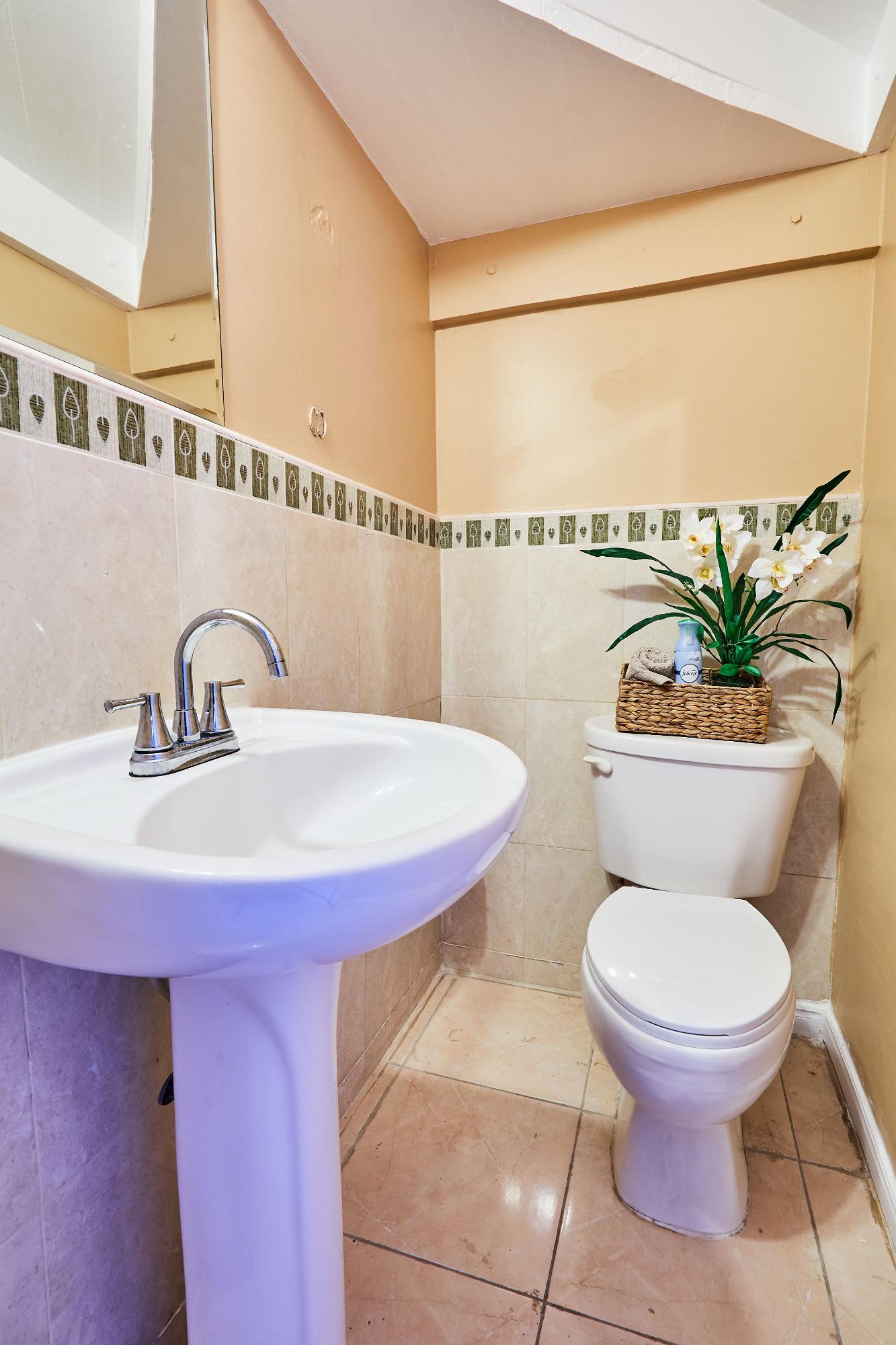 Twenty-Fifth image of 9 Walton Close in Greater Portmore, St. Catherine, Jamaica - property is For Rent