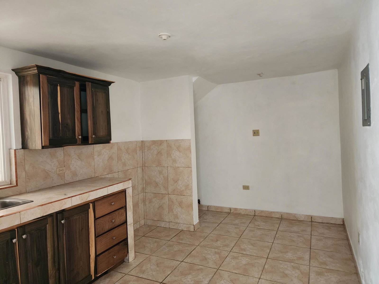Seventeenth image of 42 Irwin Point in Irwin, St. James, Jamaica - property is For Sale