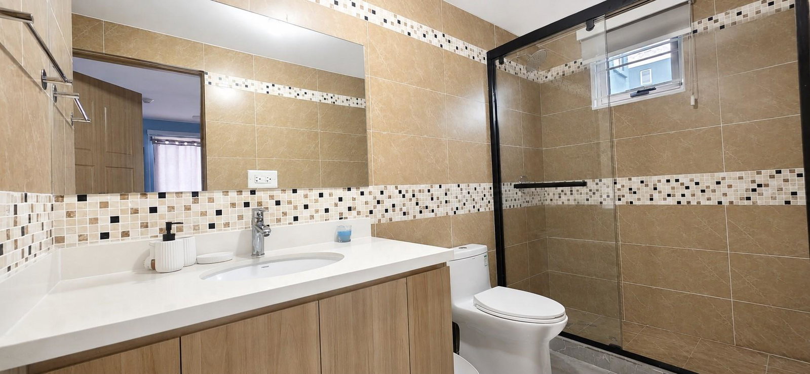 Ninth image of ag 4-50 1/4 Deanery Road, Kingston in KINGSTON, Kingston, Jamaica - property is For Rent