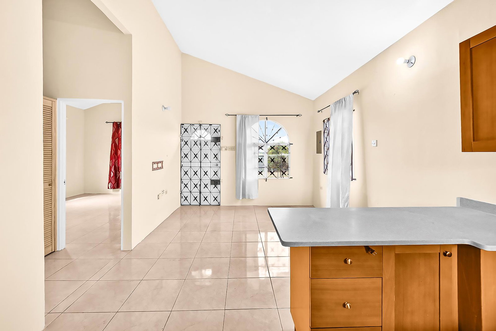 Fifth image of 583- Phoenix Boulevard in Phoenix Park, St. Catherine, Jamaica - property is For Rent