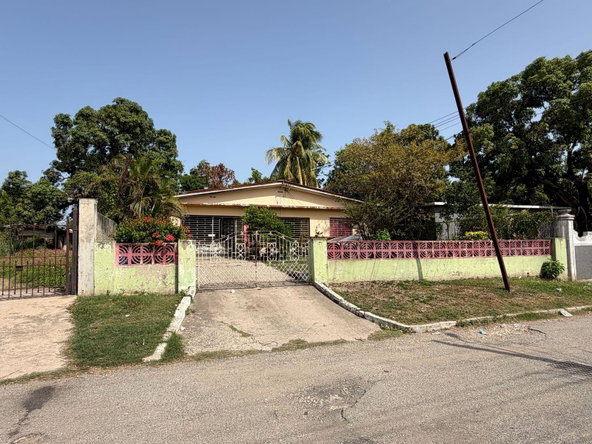 First image of 28 Caenwood Crescent in Kingston 20, St. Andrew, Jamaica - property is For Sale
