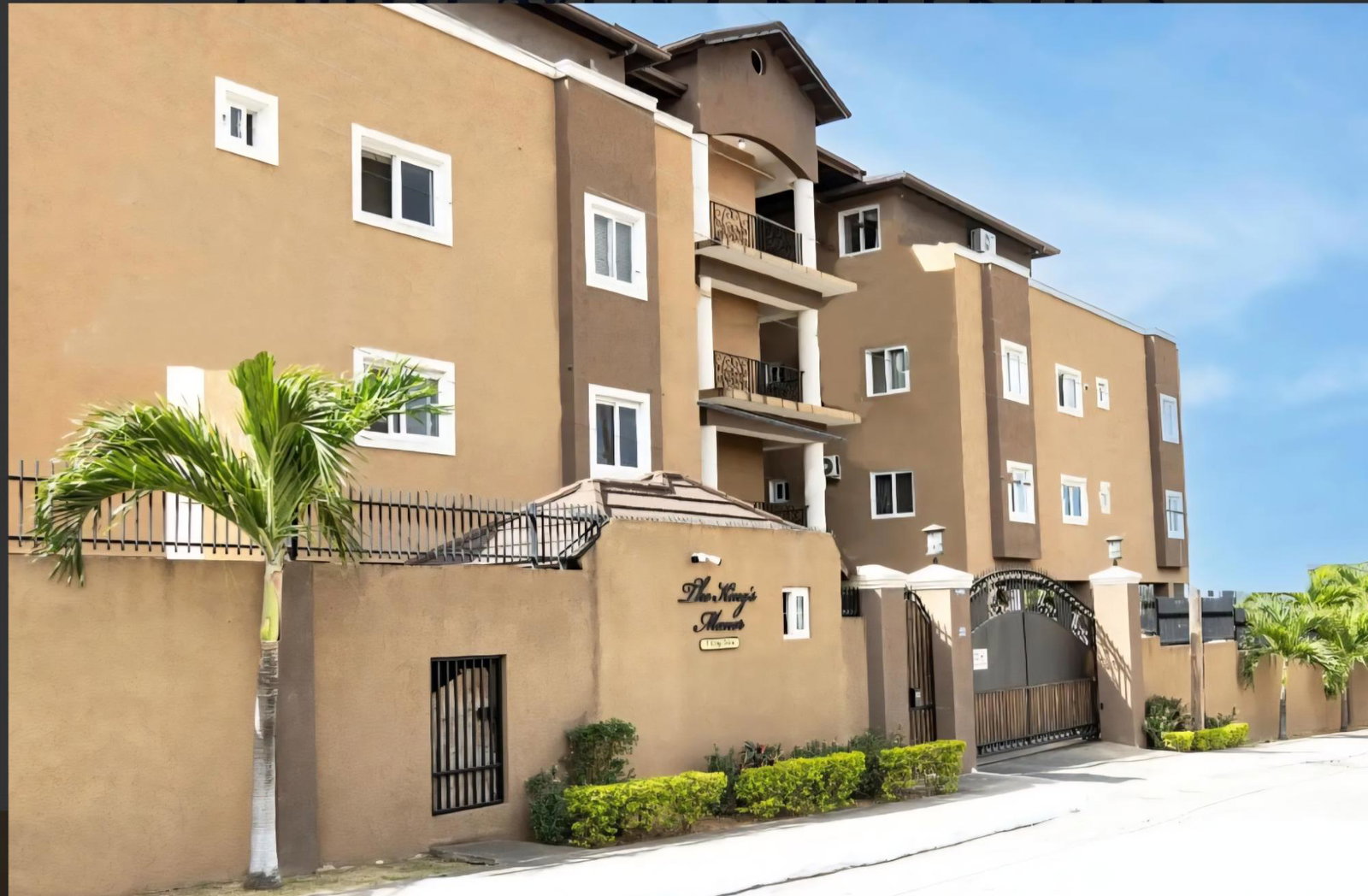 Seventh image of 17-1 Kings Drive in Kingston 6, St. Andrew, Jamaica - property is For Rent