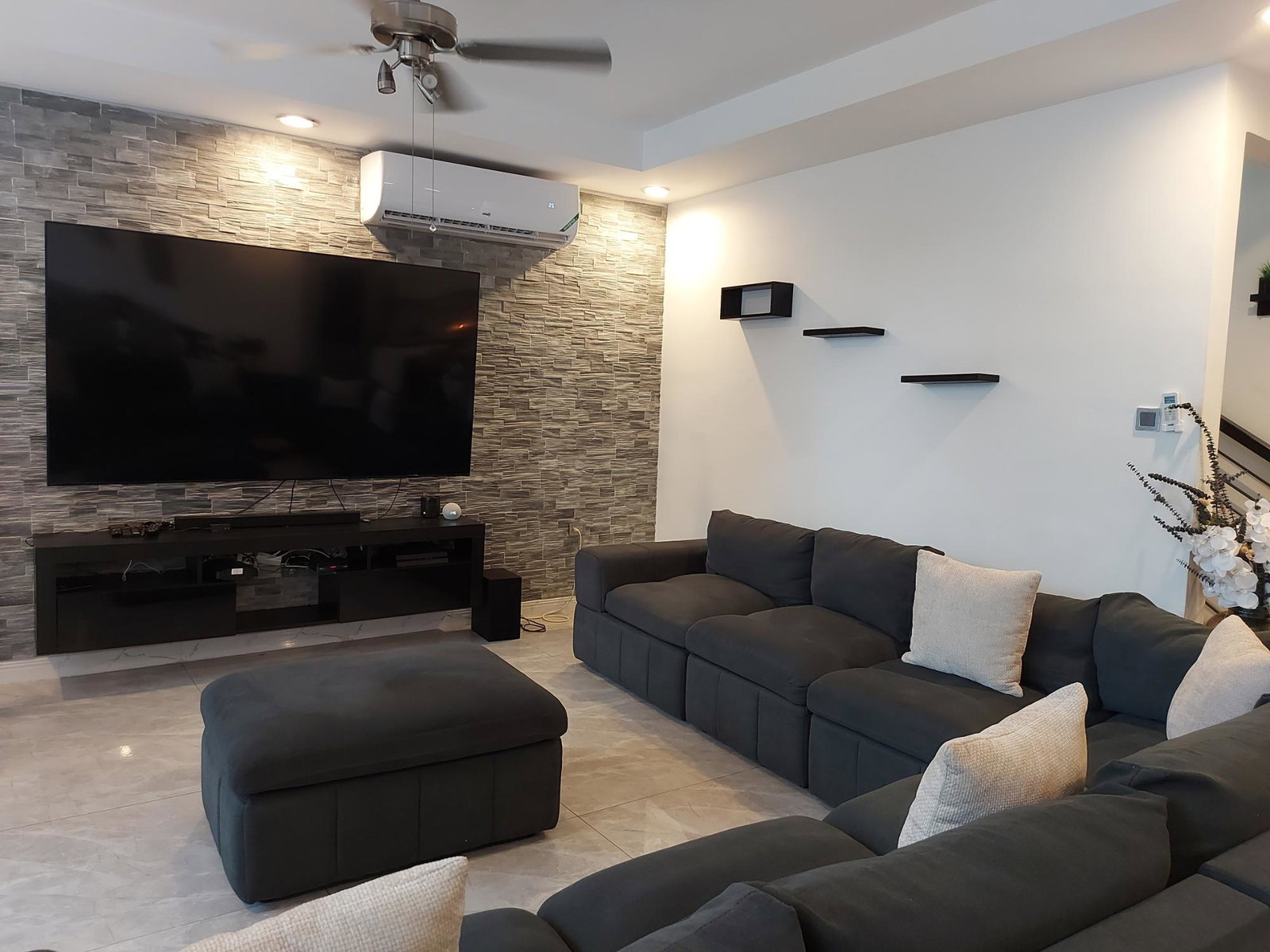Fifth image of 18-22 Seymour Avenue in Kingston 6, St. Andrew, Jamaica - property is For Sale