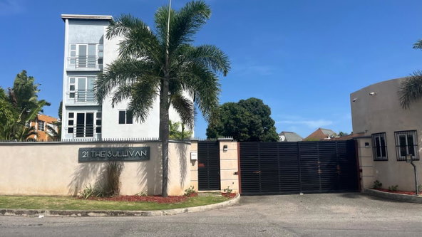 Seventeenth image of 204-21 Sullivan Avenue, Kingston in Constant Spring P.O., St. Andrew, Jamaica - property is For Rent