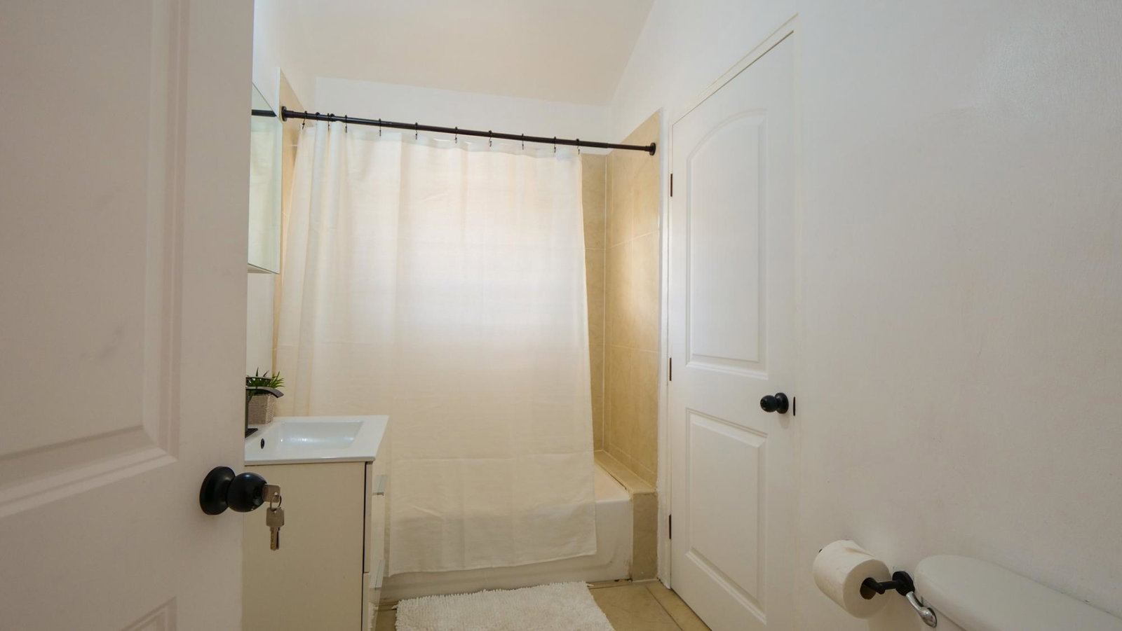 Twenty-First image of 881 Phoenix Park Village in Greater Portmore, St. Catherine, Jamaica - property is For Sale