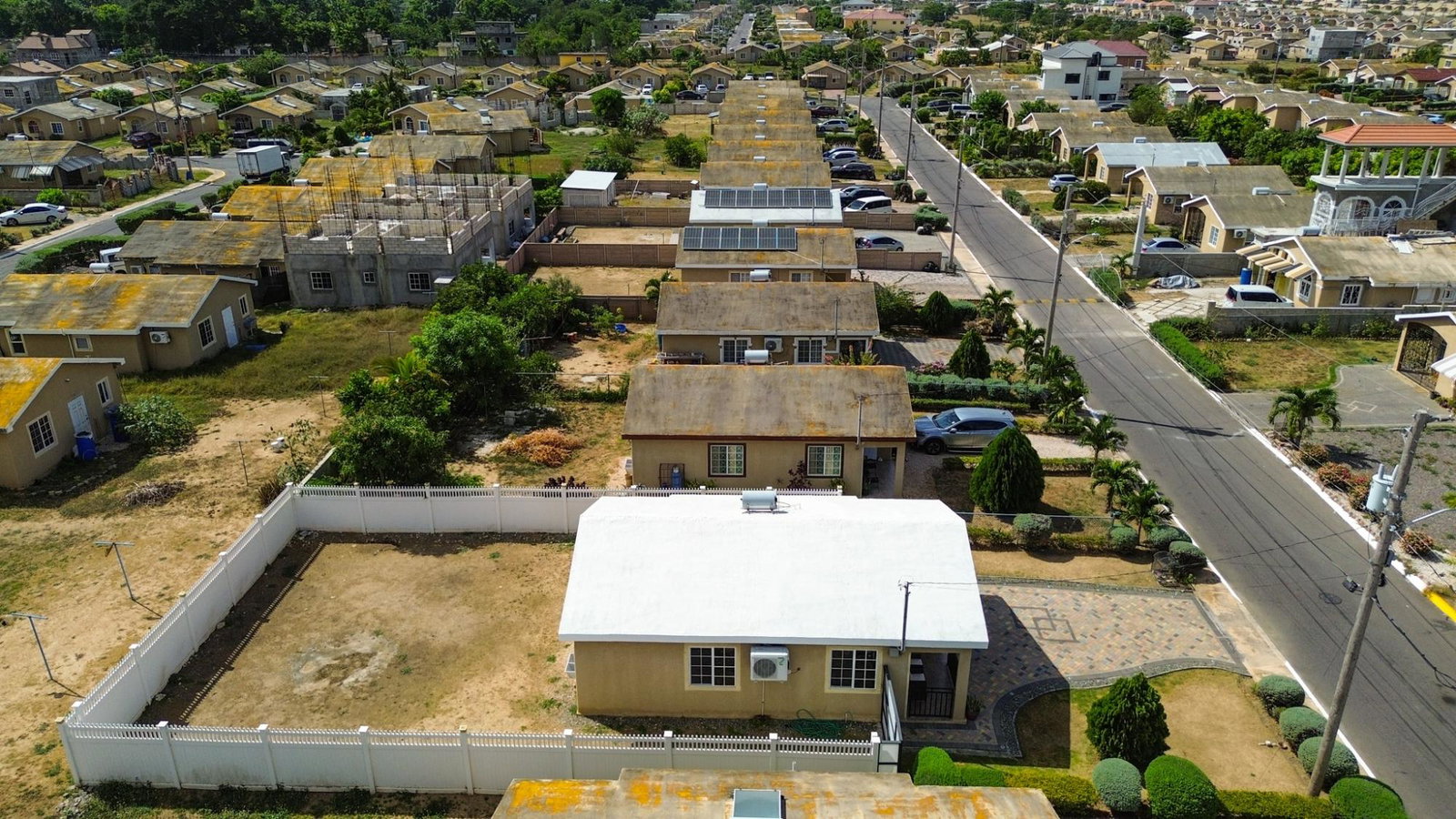 Twenty-Ninth image of 881 Phoenix Park Village in Greater Portmore, St. Catherine, Jamaica - property is For Sale