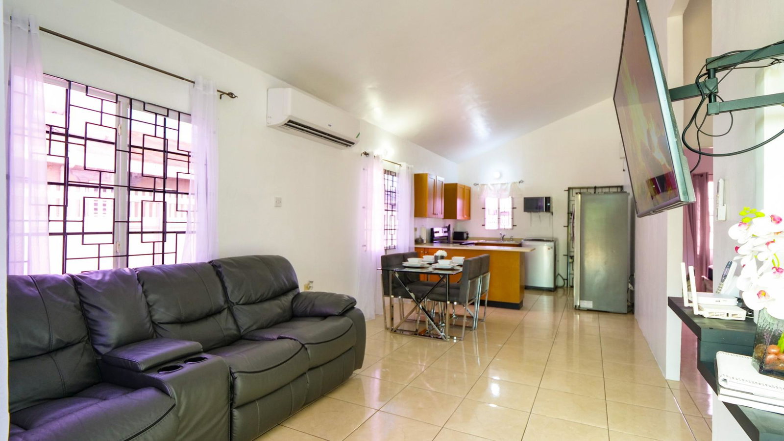 Seventh image of 881 Phoenix Park Village in Greater Portmore, St. Catherine, Jamaica - property is For Sale