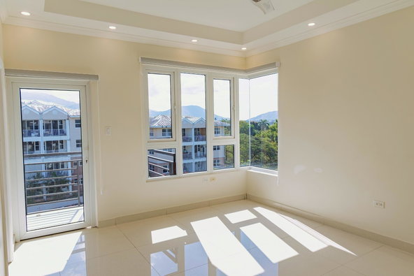 Tenth image of 17-10 Russell Heights in Kingston 6, St. Andrew, Jamaica - property is For Sale