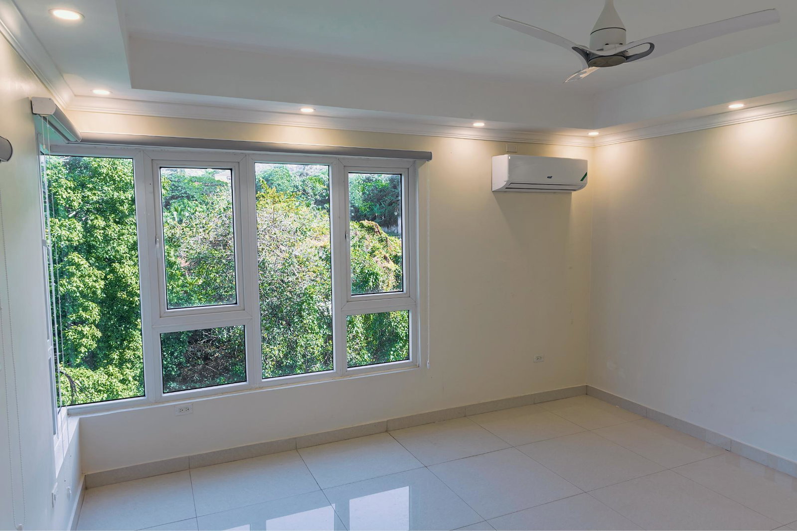Fifth image of 17-10 Russell Heights in Kingston 6, St. Andrew, Jamaica - property is For Sale