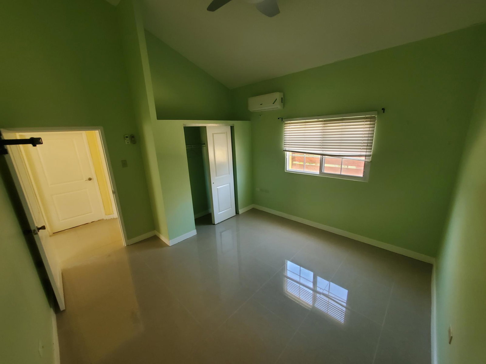 Fourteenth image of 89 f- Caymanas Ctry Club in Caymanas Estates, St. Catherine, Jamaica - property is For Rent