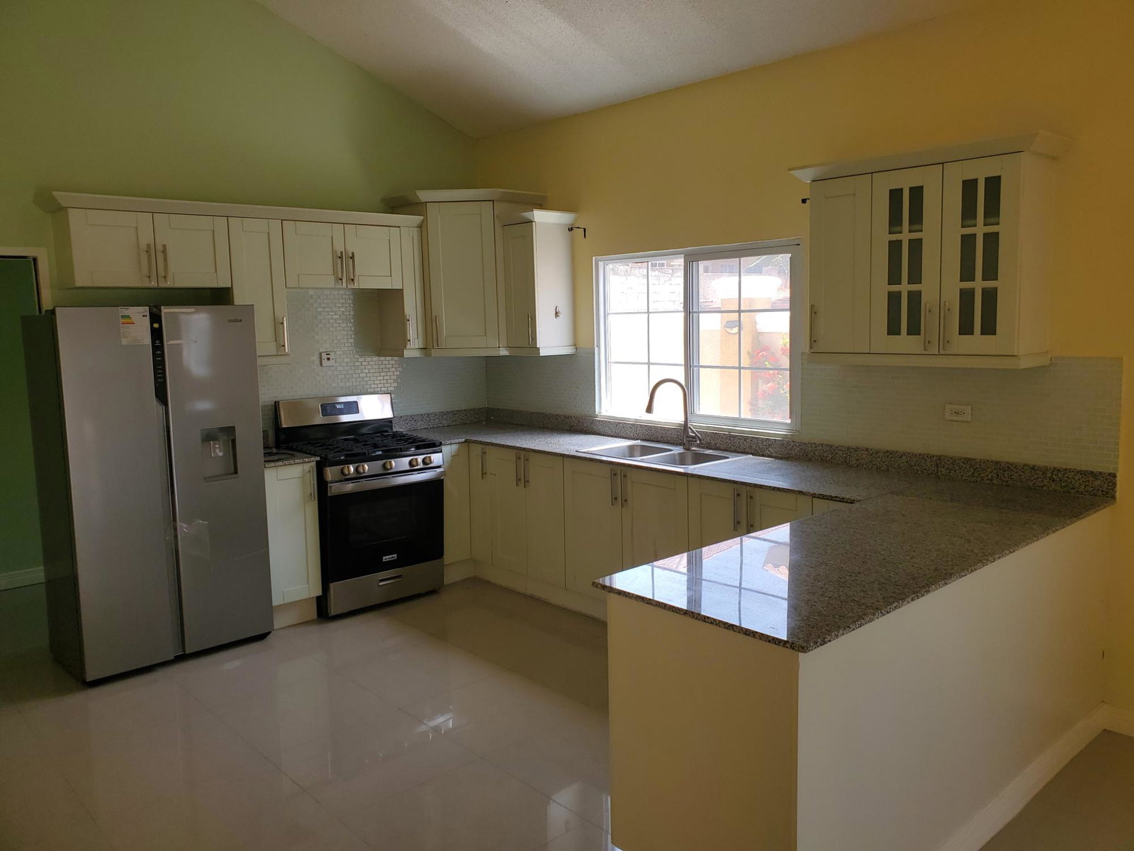 Third image of 89 f- Caymanas Ctry Club in Caymanas Estates, St. Catherine, Jamaica - property is For Rent